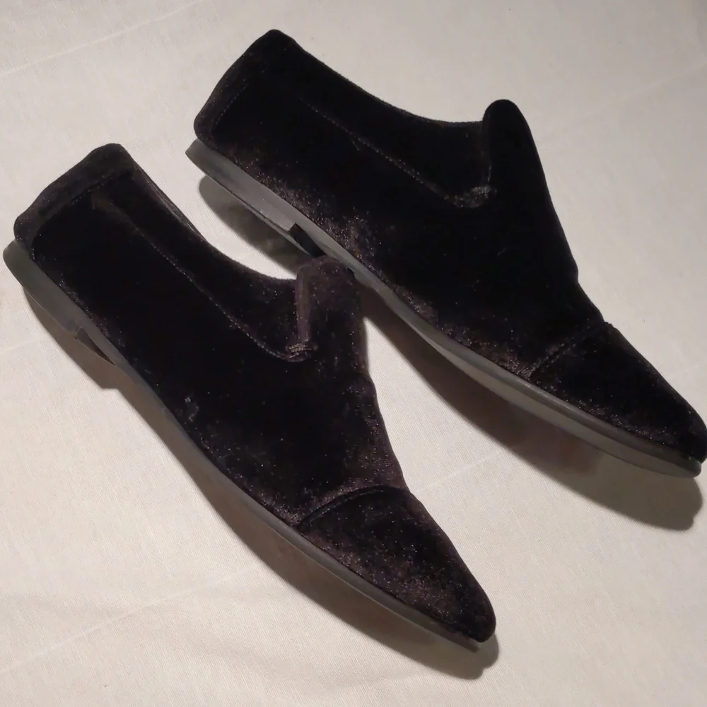 JEFFREY CAMPBELL black velvet loafers! 8.5 🖤 - Picture 5 of 10